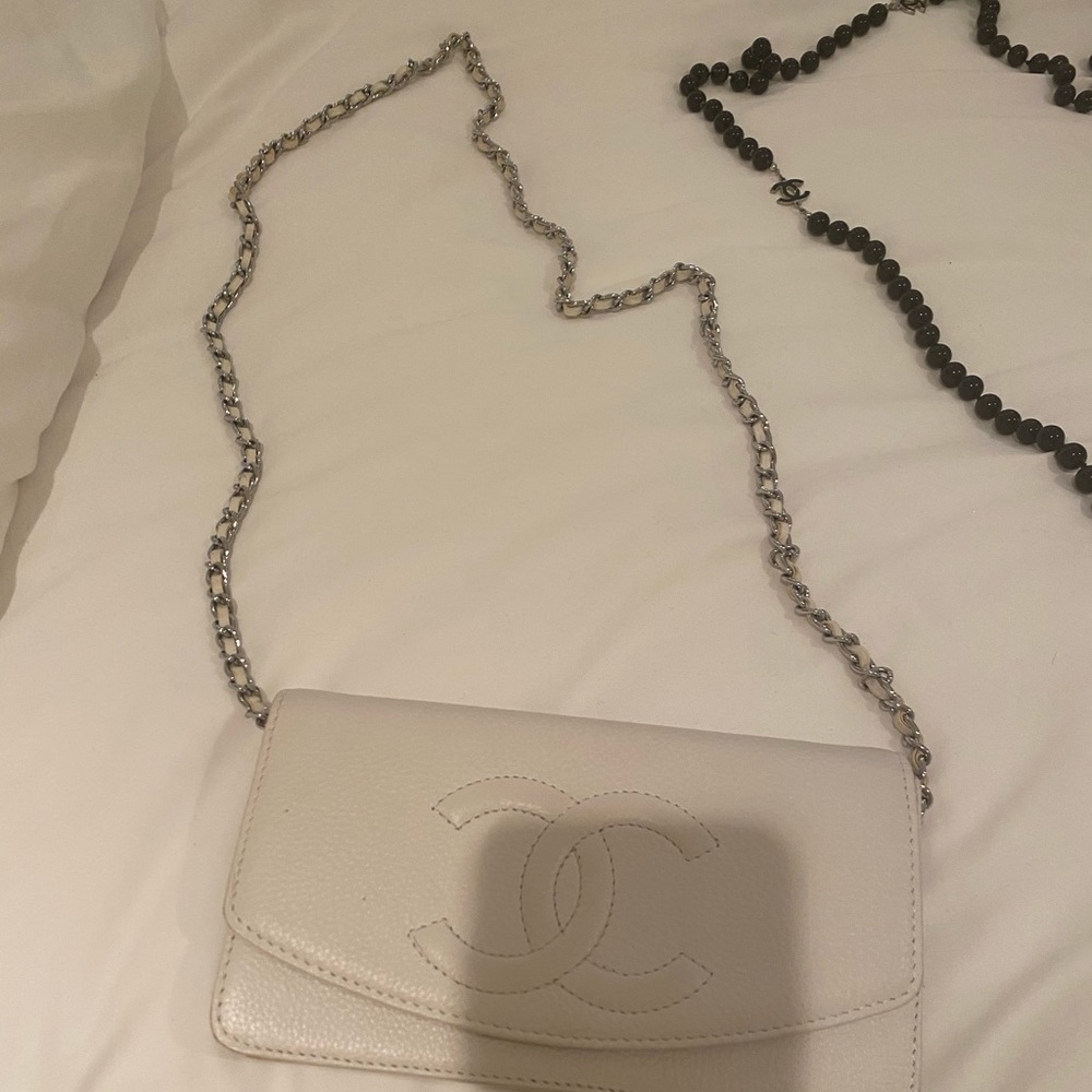 COPY - Chanel wallet crossbody chain